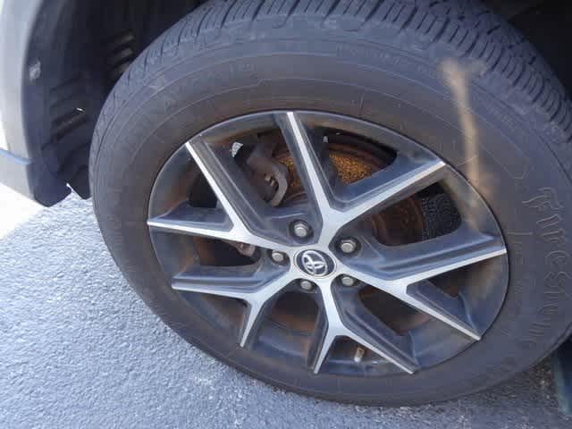 Thumbnail: 2017 Toyota RAV4 - 13