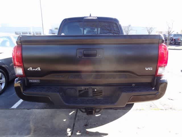 Thumbnail: 2021 Toyota Tacoma - 7