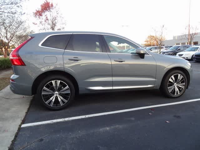 Thumbnail: 2022 Volvo XC60 - 5