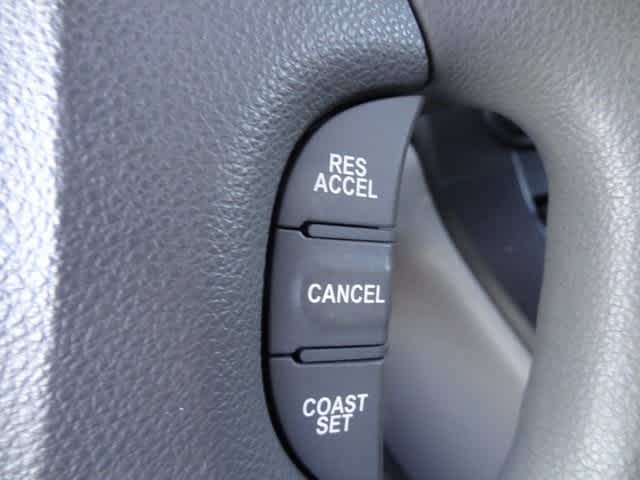 Thumbnail: 2012 Kia Sedona - 11