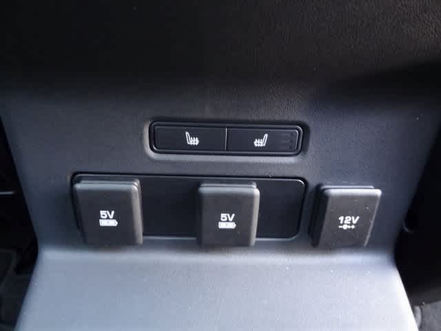 Thumbnail: 2021 Land Rover Range Rover Velar - 10