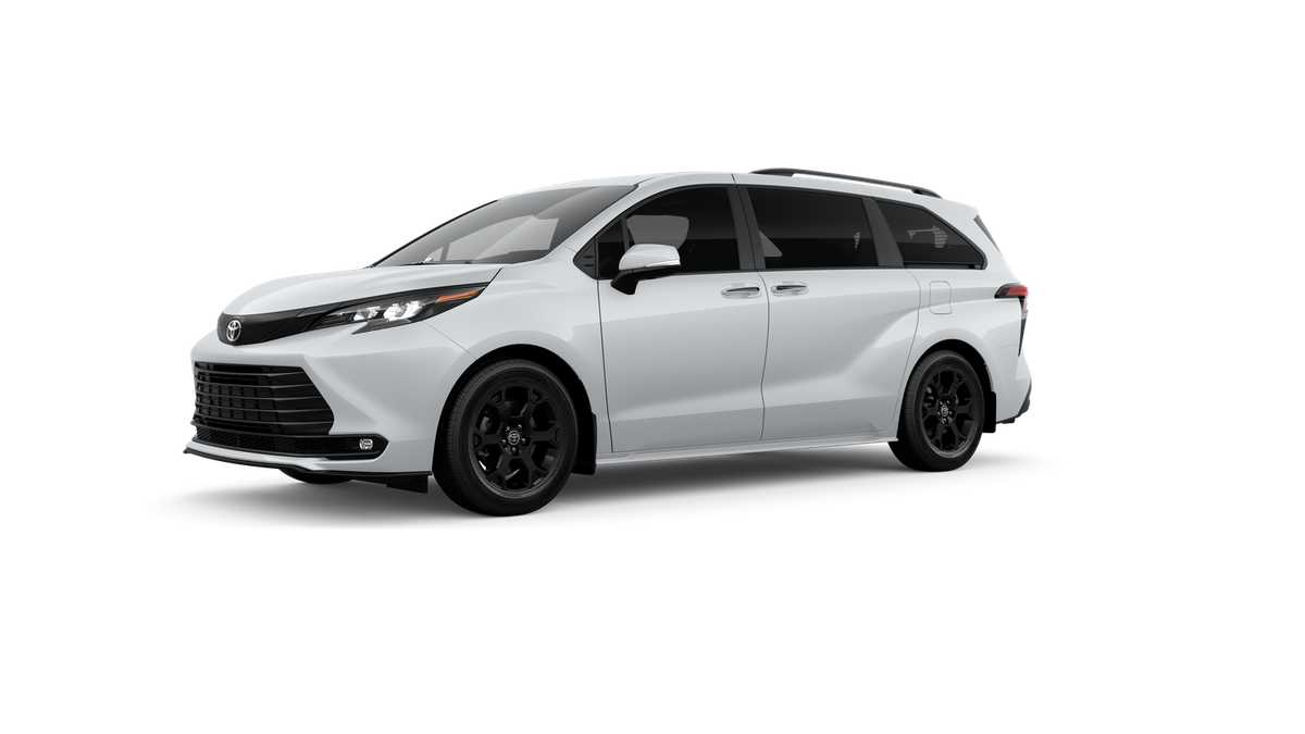 Thumbnail: 2026 Toyota Sienna - 2