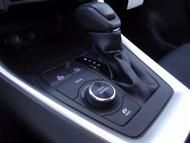 Thumbnail: 2022 Toyota RAV4 - 30