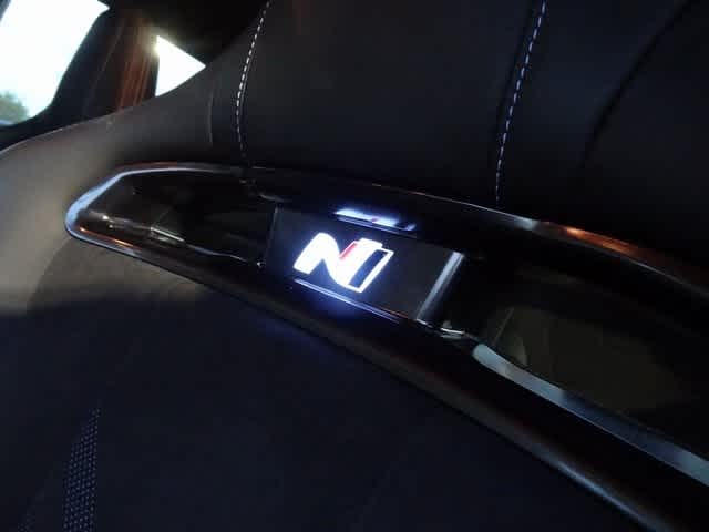 Thumbnail: 2023 Hyundai Elantra - 10