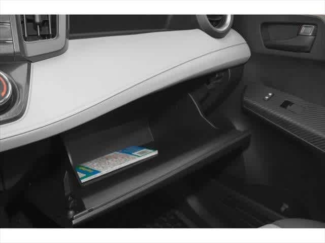 Thumbnail: 2015 Toyota RAV4 - 12