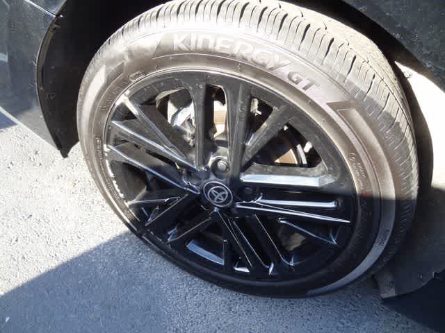 Thumbnail: 2025 Toyota Camry - 10