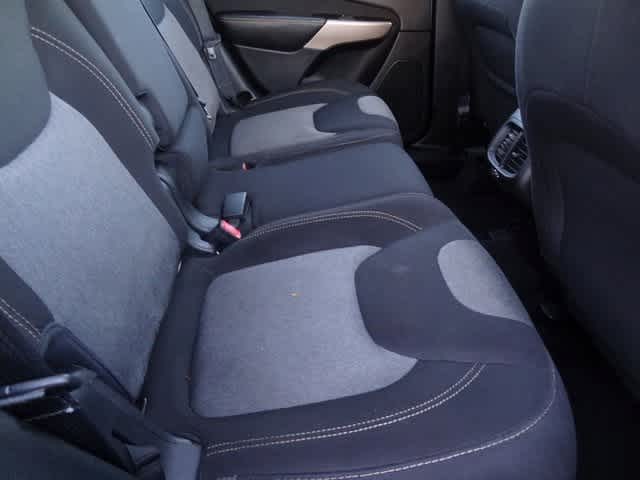 Thumbnail: 2017 Jeep Cherokee - 19