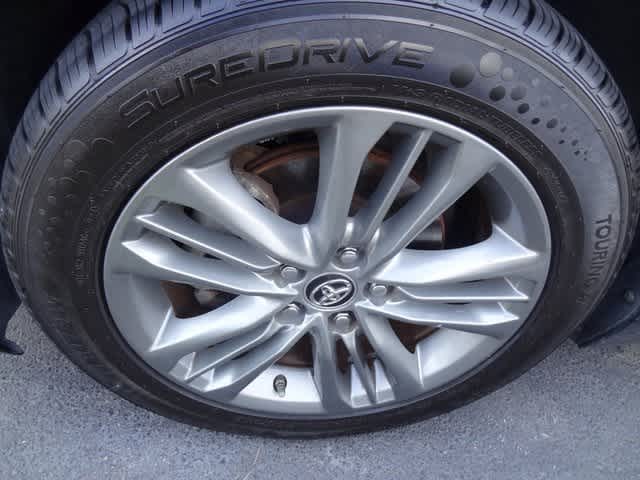 Thumbnail: 2015 Toyota Camry - 25