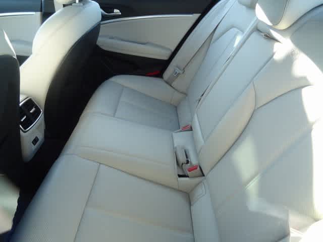 Thumbnail: 2024 Genesis G70 - 8