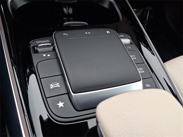 Thumbnail: 2023 Mercedes-Benz GLA - 24