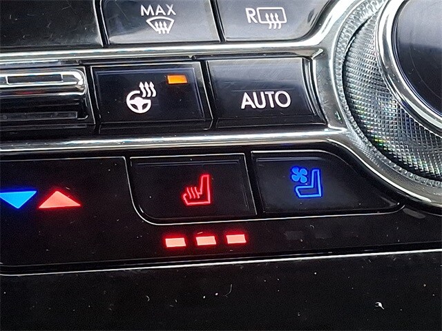 Thumbnail: 2022 Lincoln Corsair - 26