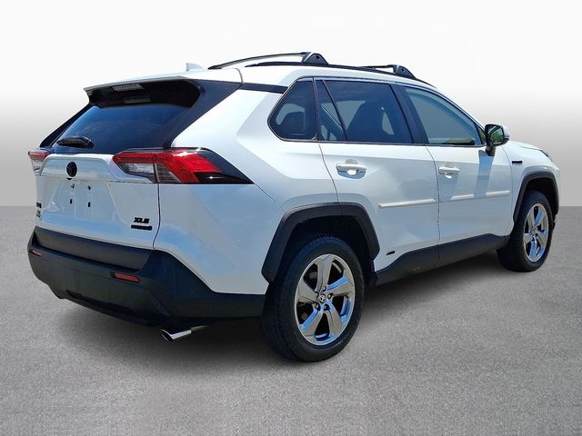 Thumbnail: 2021 Toyota RAV4 - 4
