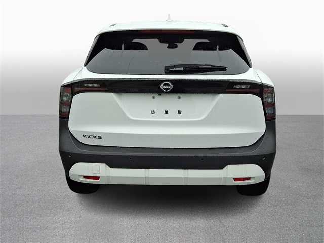 Thumbnail: 2025 Nissan Kicks - 5