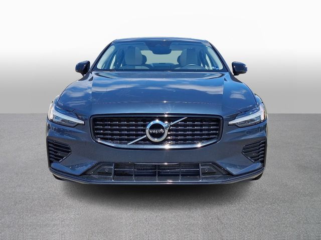 Thumbnail: 2022 Volvo S60 - 2