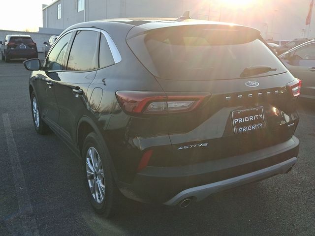 Thumbnail: 2023 Ford Escape - 8