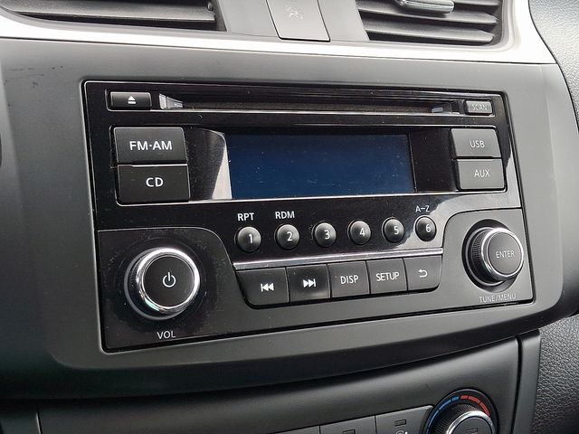 Thumbnail: 2016 Nissan Sentra - 16