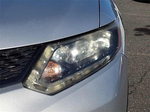 Thumbnail: 2014 Nissan Rogue - 9