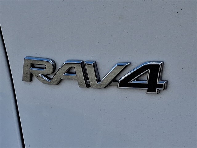 Thumbnail: 2023 Toyota RAV4 - 29