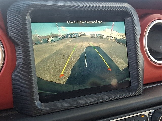 Thumbnail: 2020 Jeep Wrangler - 18