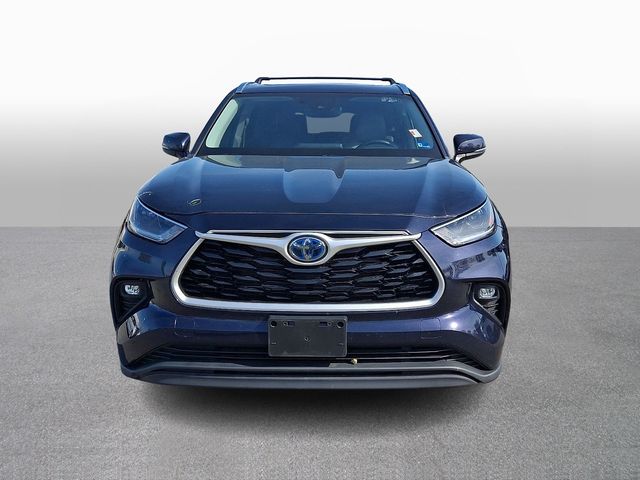 Thumbnail: 2021 Toyota Highlander - 2