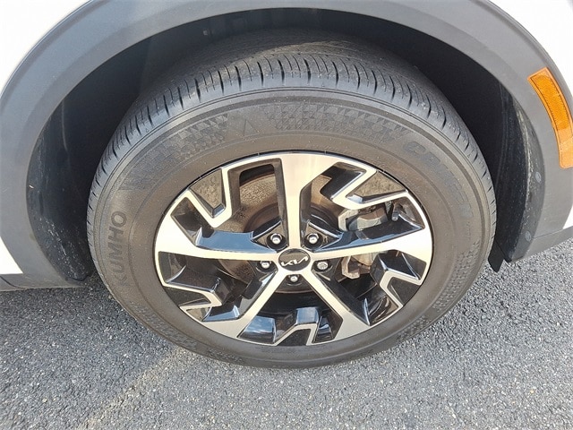 Thumbnail: 2023 Kia Sportage - 6