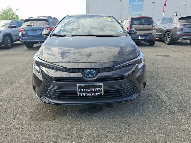 Thumbnail: 2025 Toyota Corolla - 3