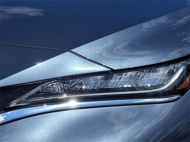 Thumbnail: 2021 Toyota Venza - 9
