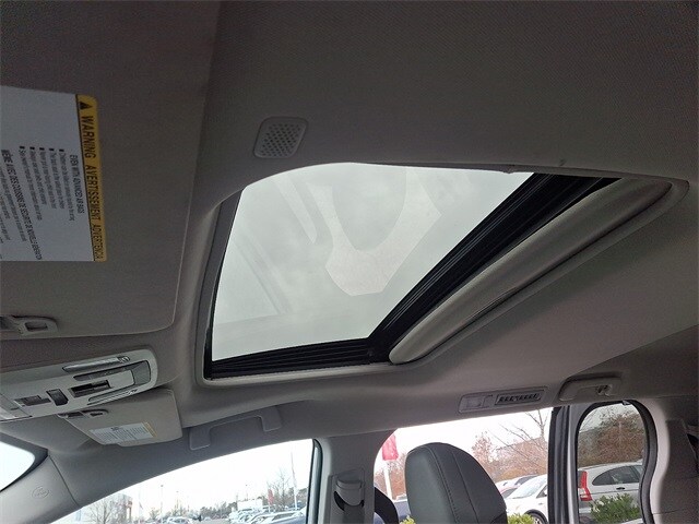 Thumbnail: 2024 Toyota Sienna - 15