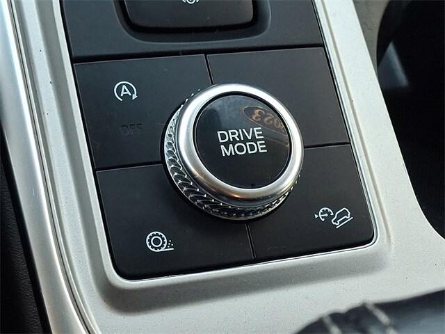 Thumbnail: 2023 Ford Explorer - 24