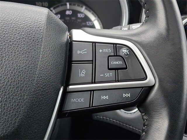 Thumbnail: 2023 Toyota Highlander - 23