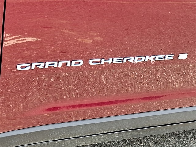 Thumbnail: 2023 Jeep Grand Cherokee - 39
