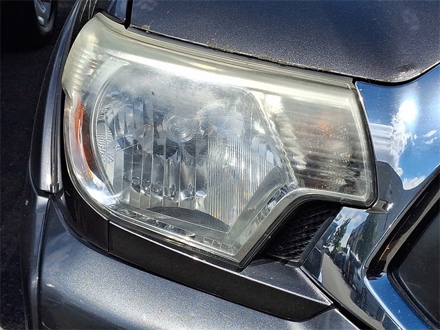 Thumbnail: 2013 Toyota Tacoma - 4