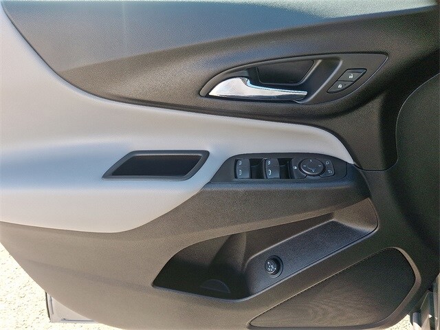 Thumbnail: 2023 Chevrolet Equinox - 12