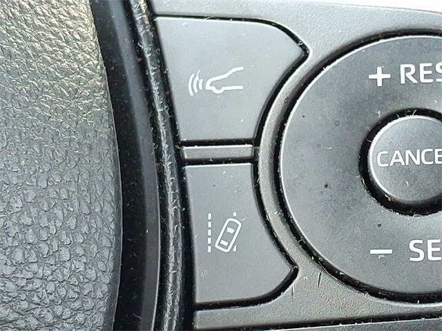 Thumbnail: 2023 Toyota RAV4 - 25