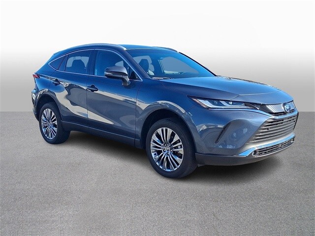 Thumbnail: 2024 Toyota Venza - 3