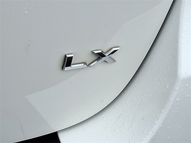 Thumbnail: 2017 Kia Sedona - 33