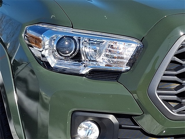 Thumbnail: 2022 Toyota Tacoma - 4