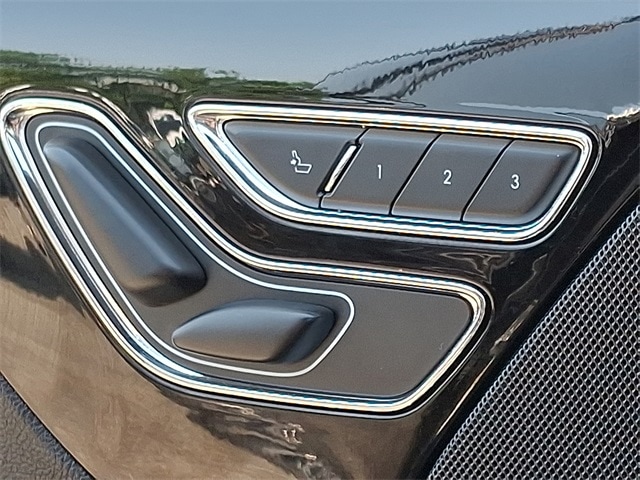 Thumbnail: 2023 Lincoln Aviator - 21