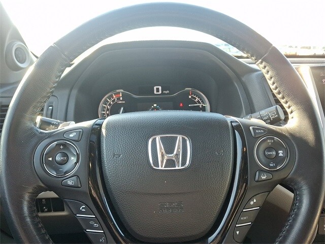 Thumbnail: 2018 Honda Pilot - 21