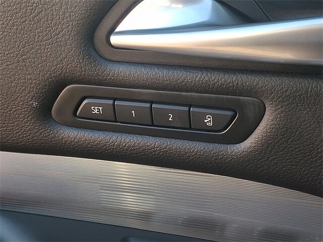 Thumbnail: 2024 Cadillac XT4 - 25