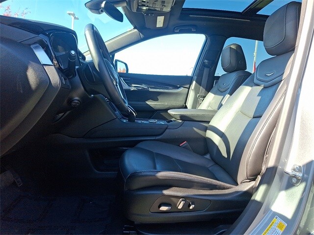 Thumbnail: 2025 Cadillac XT5 - 15