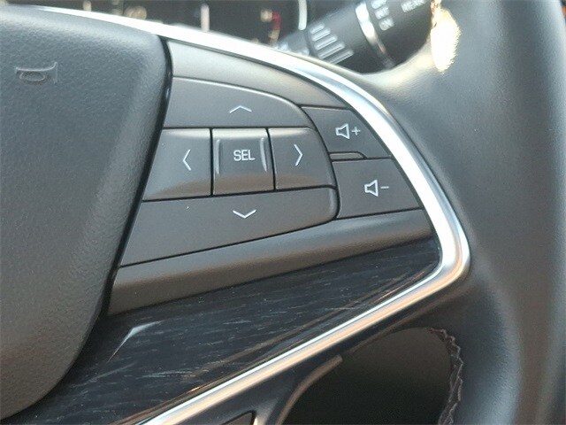 Thumbnail: 2025 Cadillac XT5 - 24