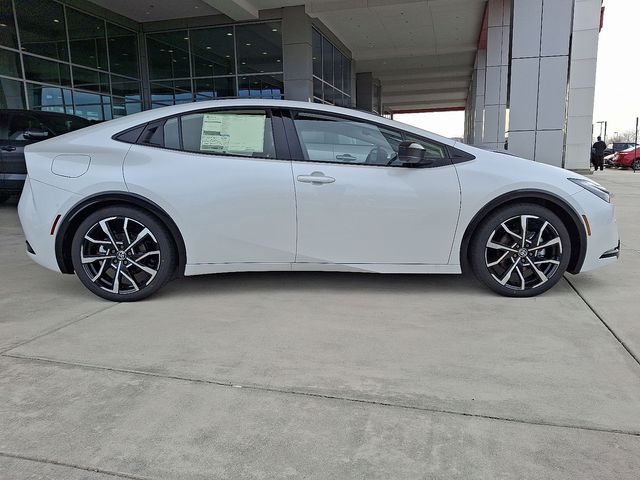 Thumbnail: 2026 Toyota Prius - 7