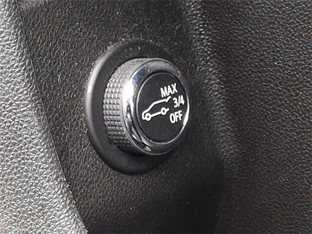 Thumbnail: 2024 Cadillac XT4 - 26