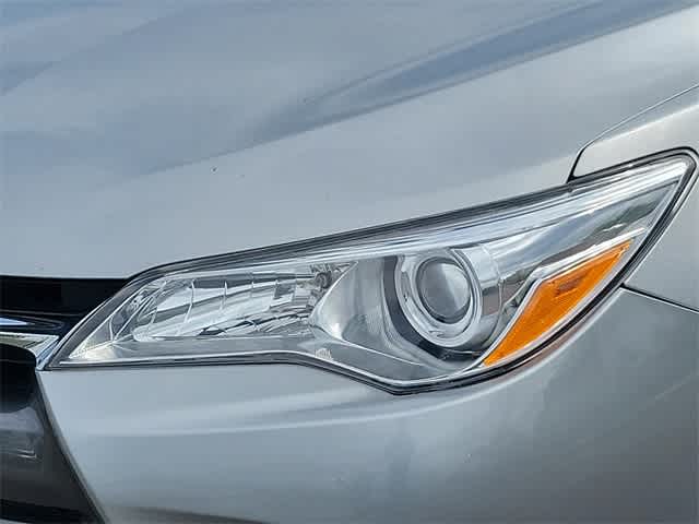 Thumbnail: 2015 Toyota Camry - 9