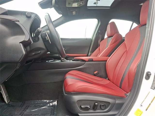 Thumbnail: 2021 Lexus UX - 13