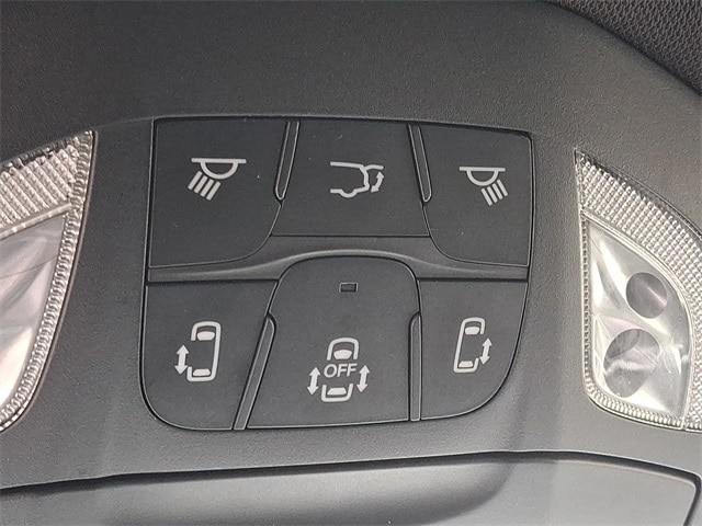 Thumbnail: 2025 Chrysler Pacifica - 29