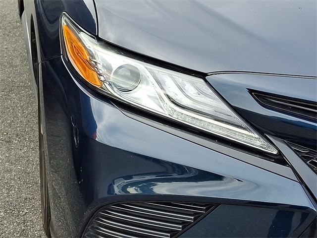 Thumbnail: 2019 Toyota Camry - 4