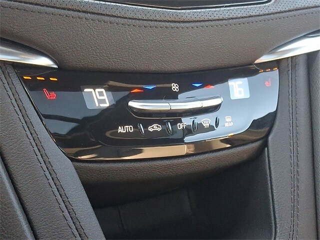 Thumbnail: 2025 Cadillac XT5 - 17