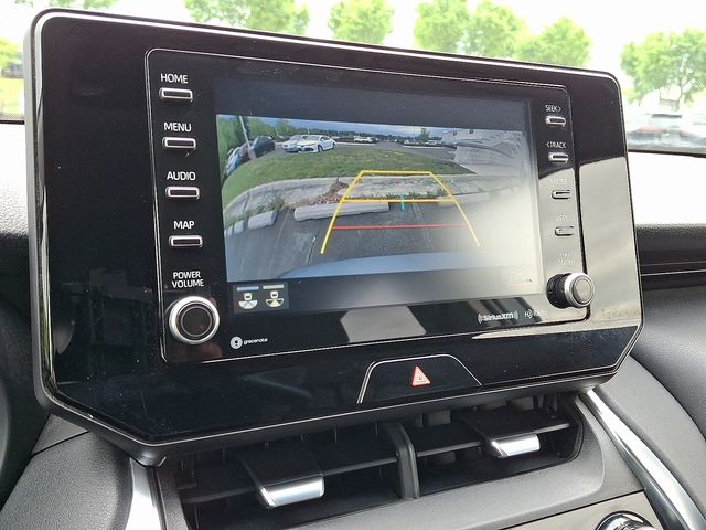 Thumbnail: 2021 Toyota Venza - 16